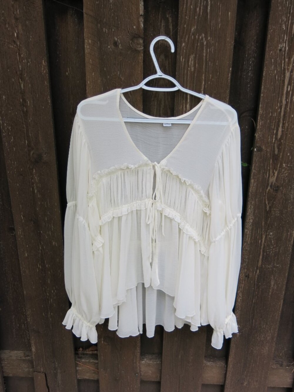 Kimchi Blue Amelia Bohemian Romantic Ruffle Sheer Babydoll Off White Top Size L - Picture 10 of 15